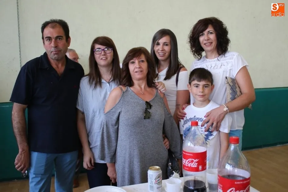 Foto 4 - San Crist&oacute;bal recorre las calles de Alba de Tormes  