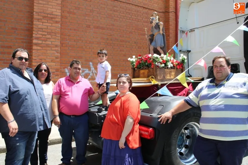 Foto 3 - San Crist&oacute;bal recorre las calles de Alba de Tormes  