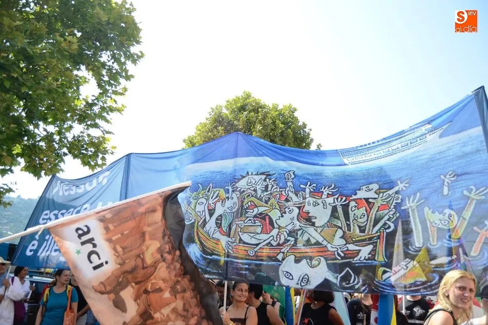 Foto 6 - La solidaridad salmantina abre fronteras  