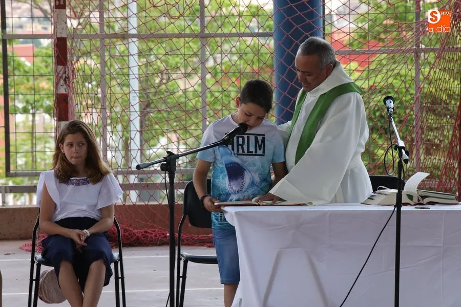 Foto 9 - Los vecinos de Vistahermosa despiden sus fiestas con la tradicional misa al aire libre