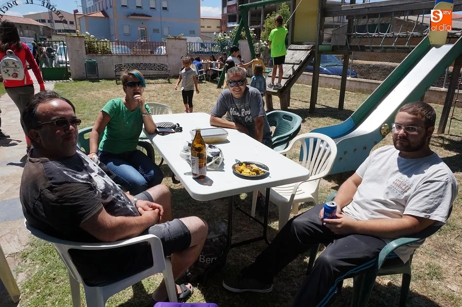 Foto 4 - La paellada despide los Festejos del Carmen