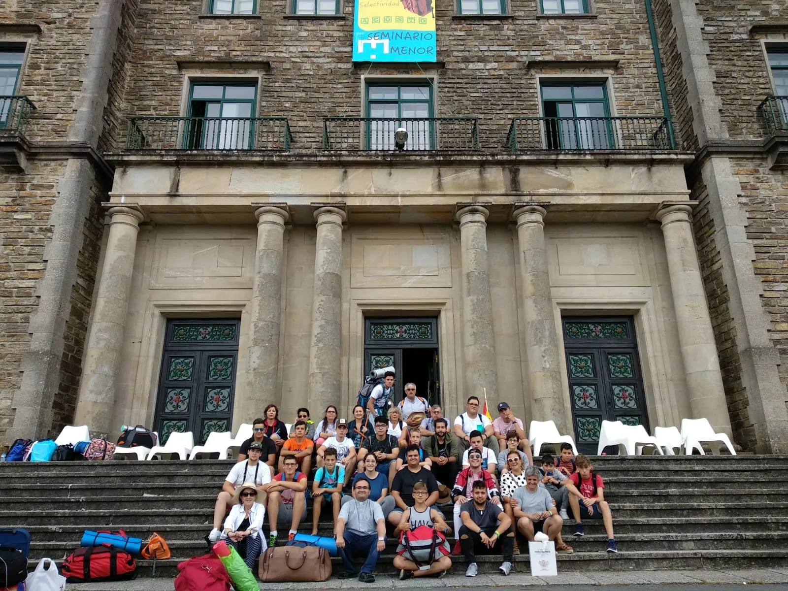 Foto 2 - La expedici&oacute;n diocesana que ha peregrinado a Santiago emprende su regreso  