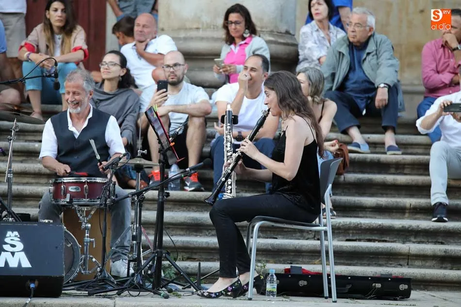 Foto 9 - La Plaza de Anaya se engalana de m&uacute;sica con Ensemble Contrastes