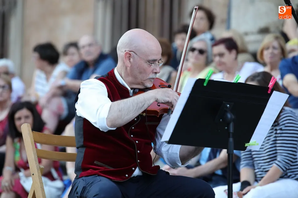 Foto 4 - La Plaza de Anaya se engalana de m&uacute;sica con Ensemble Contrastes
