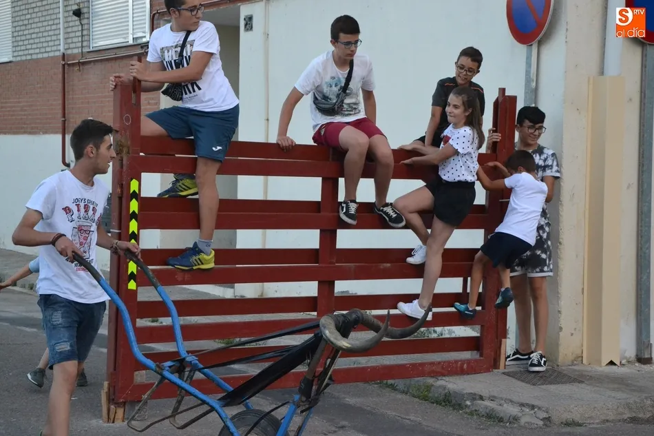 Foto 7 - Los ni&ntilde;os protagonizan el cierre de las fiestas del Barrio Nuevo, que tuvo al tiempo como aliado  