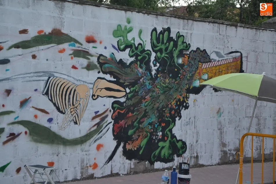 Foto 7 - CROMA crea un mural gigante en la calle Caridad  