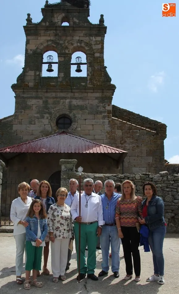 Foto 2 - Juan Andr&eacute;s Medina Blanco recibe la vara como nuevo mayordomo de San Crist&oacute;bal  