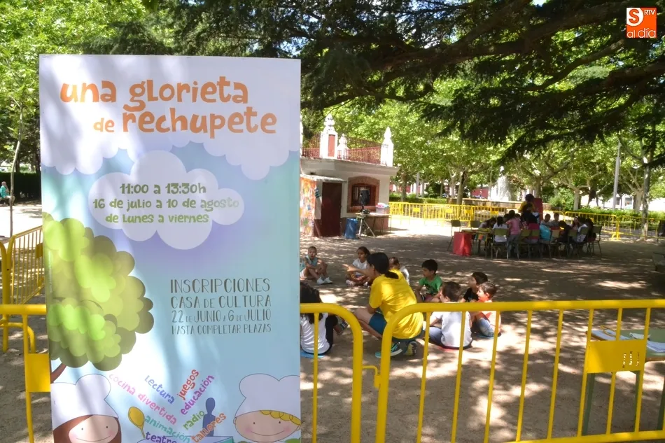 Foto 2 - El Parque de La Glorieta completa las mesas para degustar su &lsquo;men&uacute;&rsquo; veraniego  