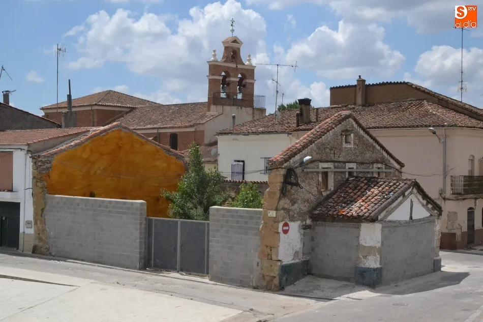 Foto 2 - El Portalillo dice adi&oacute;s a las pintadas  