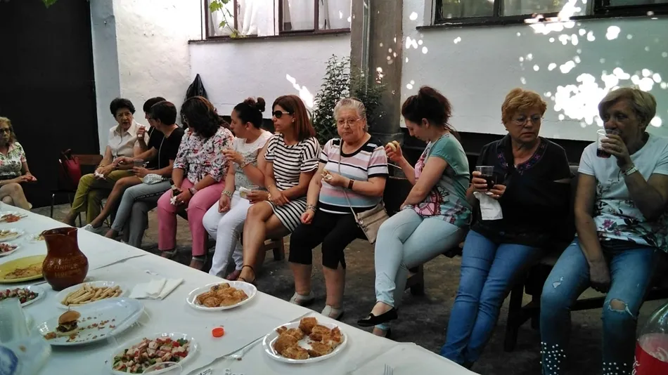 Foto 3 - La patrona de Ledesma re&uacute;ne a las mujeres de la Asociaci&oacute;n El Carmen