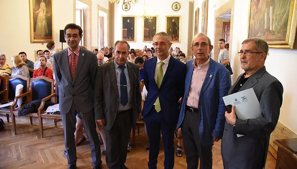 Recepción a los antiguos alumnos de Cursos Internacionales en Anaya