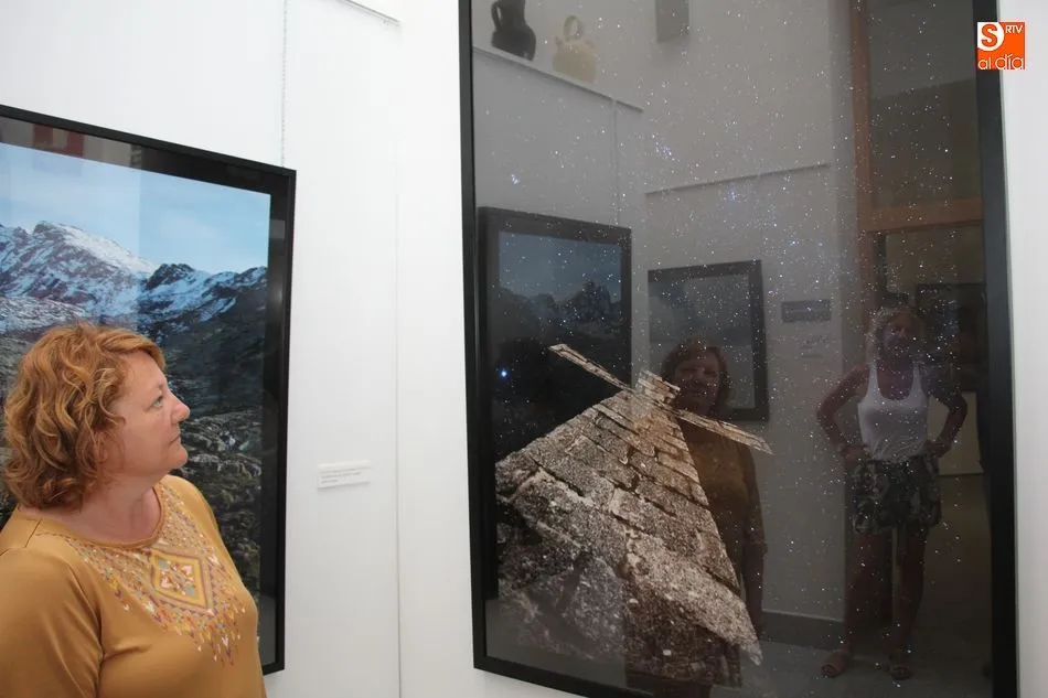 Foto 2 - La exposici&oacute;n &lsquo;B&eacute;jar y Francia: Oleaje de Sierras&rsquo; abre las actividades de &lsquo;Noches de...