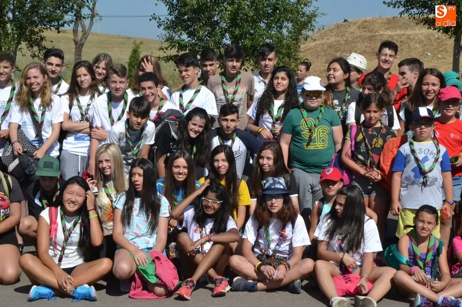Casi un centenar de scouts se van de campamento a La Bastida  