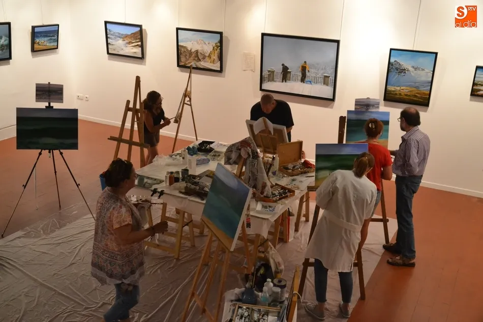 Foto 5 - El pintor L&aacute;zaro H. Becerro imparte un taller en la Casa de la Cultura  