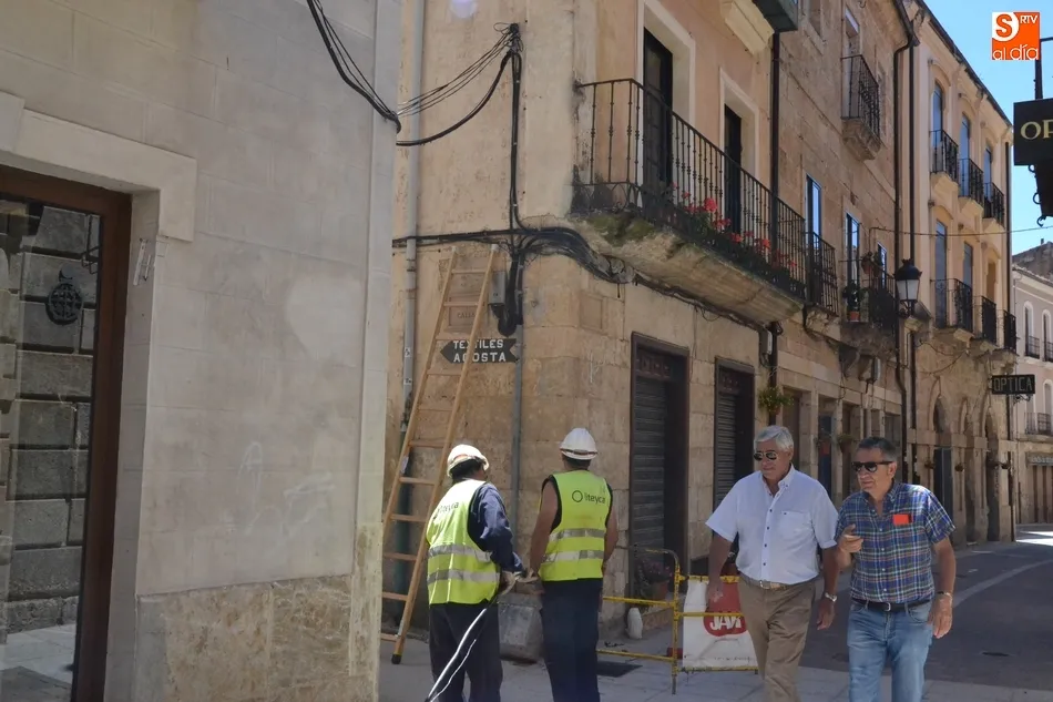 En marcha el soterramiento del cableado de la calle Madrid  