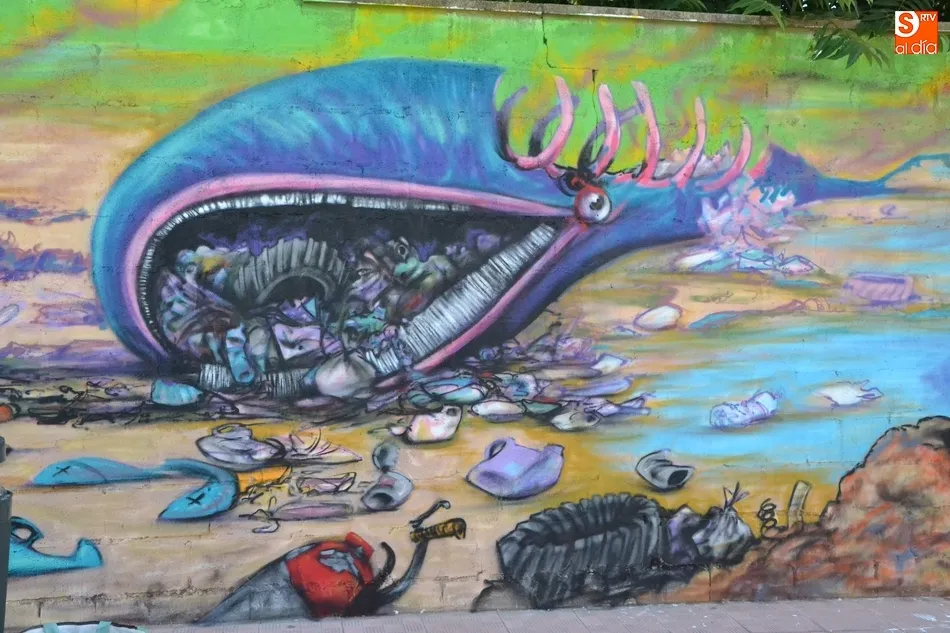 Foto 4 - CROMA remata el espectacular mural que ha creado en la calle Caridad  