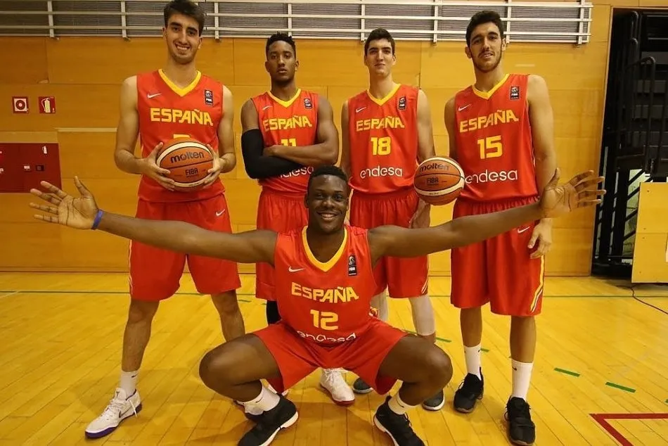 Foto 2 - Osas Ehigitor, primer fichaje para el ilusionante equipo de La Antigua &ndash; CB Tormes  