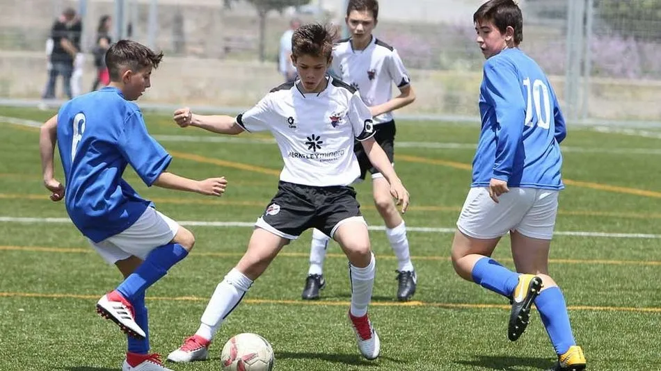 Partido de uno de los equipos infantiles del  club la pasada temporada. Foto: Alberto Martín
