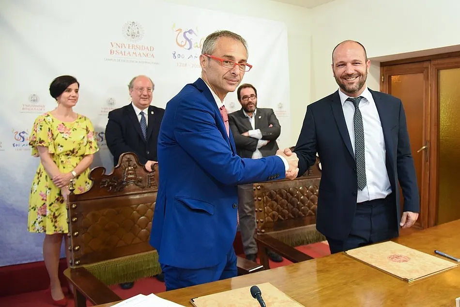 Foto 2 - El Tormes se suma al VIII Centenario de la Universidad con el patrocinio de una carrera solidaria
