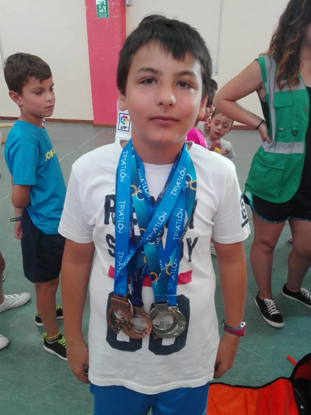 Foto 3 - Los ni&ntilde;os de Conciliamos entrenan con tres deportistas profesionales  
