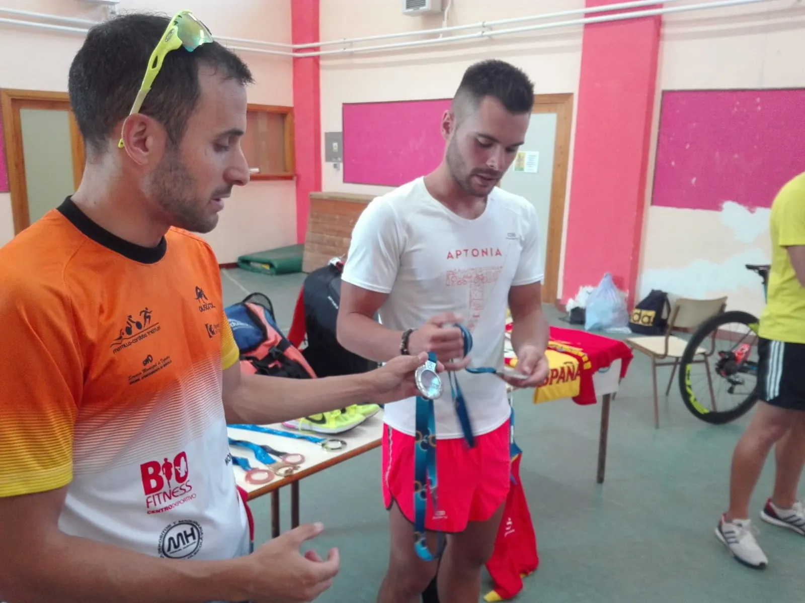 Foto 5 - Los ni&ntilde;os de Conciliamos entrenan con tres deportistas profesionales  