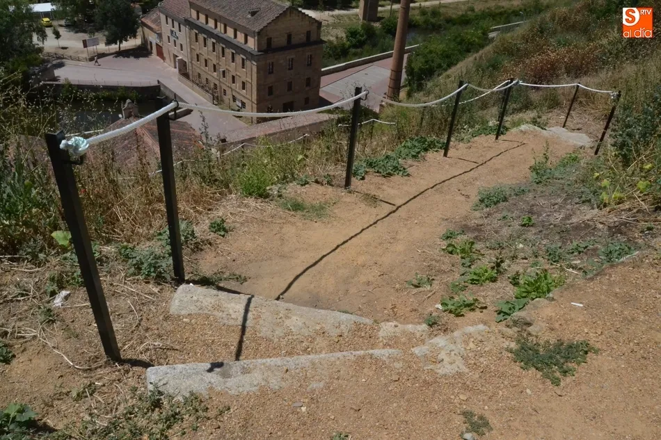 La emblemática Cuesta de las Emes estrena un cordón de seguridad  