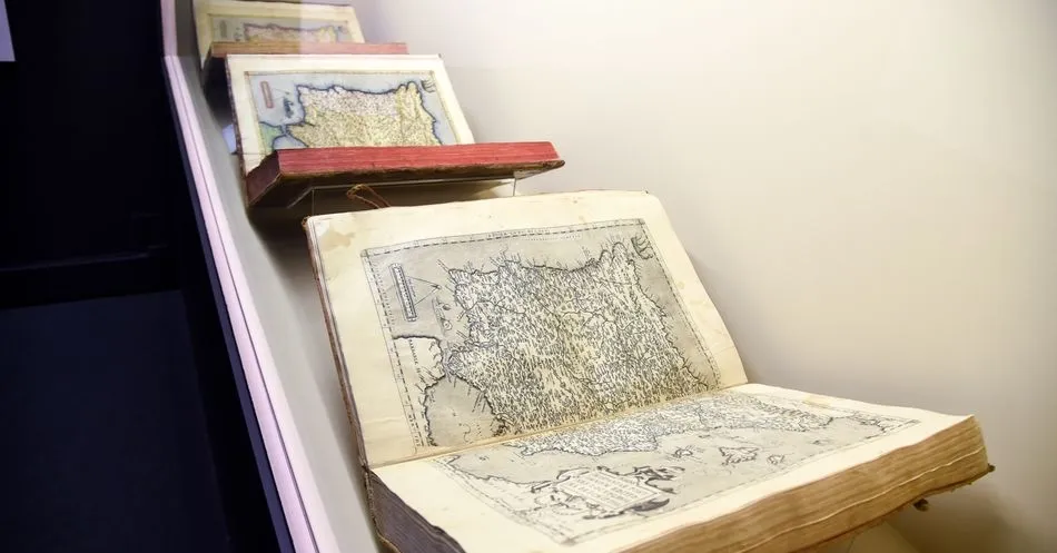 Plantea un recorrido por algunos de los ‘tesoros’ de la Biblioteca General Histórica, los mapas de España de Ortelius