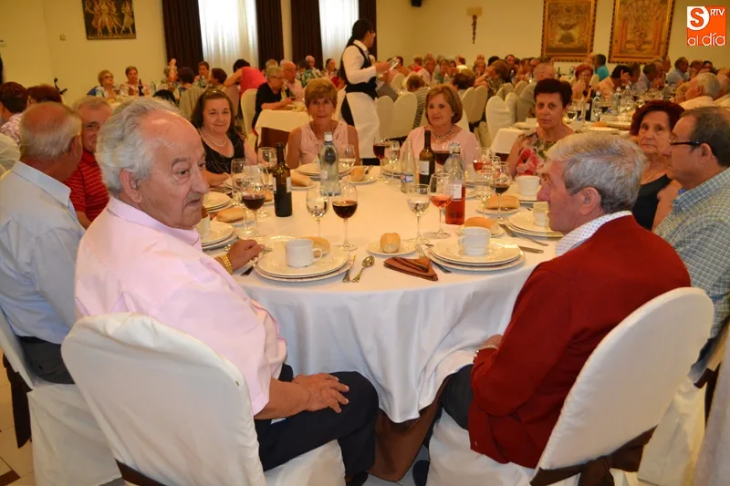Foto 11 - La Asociaci&oacute;n de Mayores San Miguel celebra su fiesta anual junto a 200 de sus socios