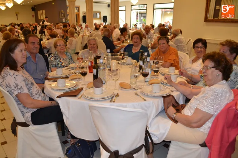 Foto 9 - La Asociaci&oacute;n de Mayores San Miguel celebra su fiesta anual junto a 200 de sus socios