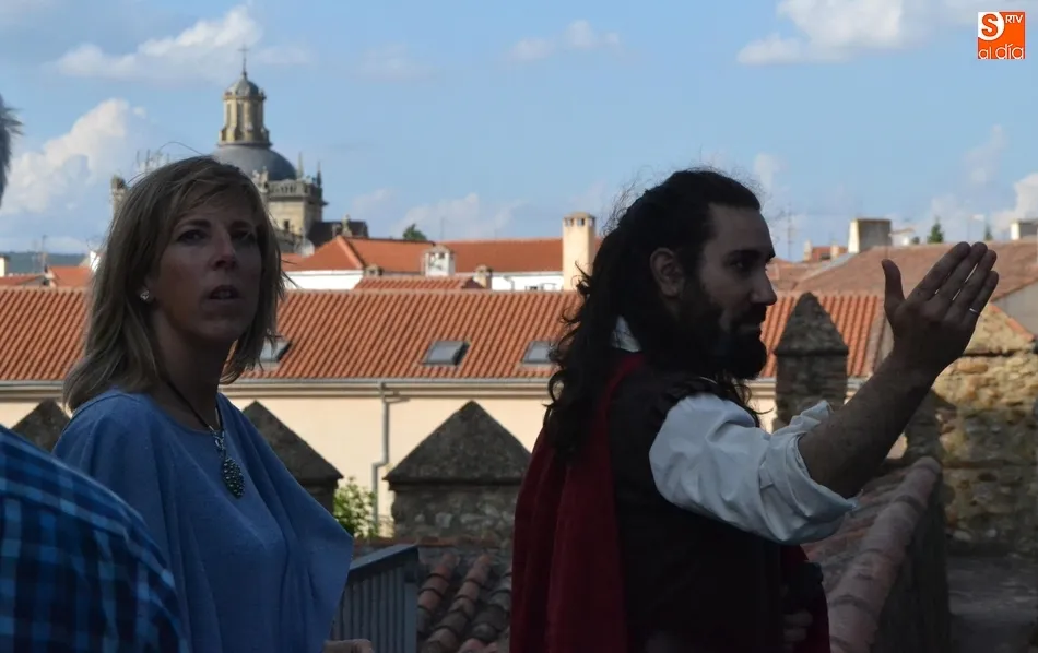 Foto 4 - El Parador da a conocer su historia mediante una nueva visita teatralizada con las plazas llenas  