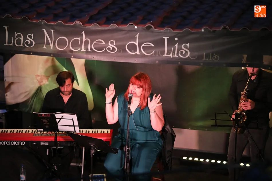 Foto 2 - Victoria Mesonero lleva su voz de &lsquo;cine&rsquo; a Las Noches de Lis acompa&ntilde;ada por Iv&aacute;n Mu&ntilde;oz y...