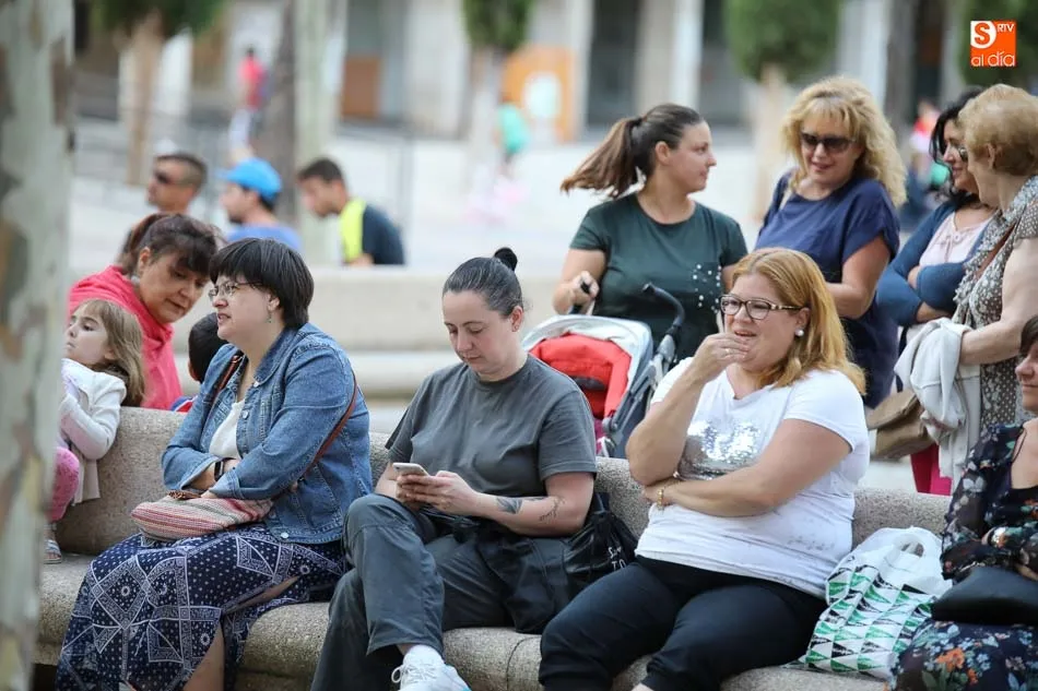 Foto 7 - Josetxu Mor&aacute;n lleva sus cuentos teatralizados a la Plaza Barcelona