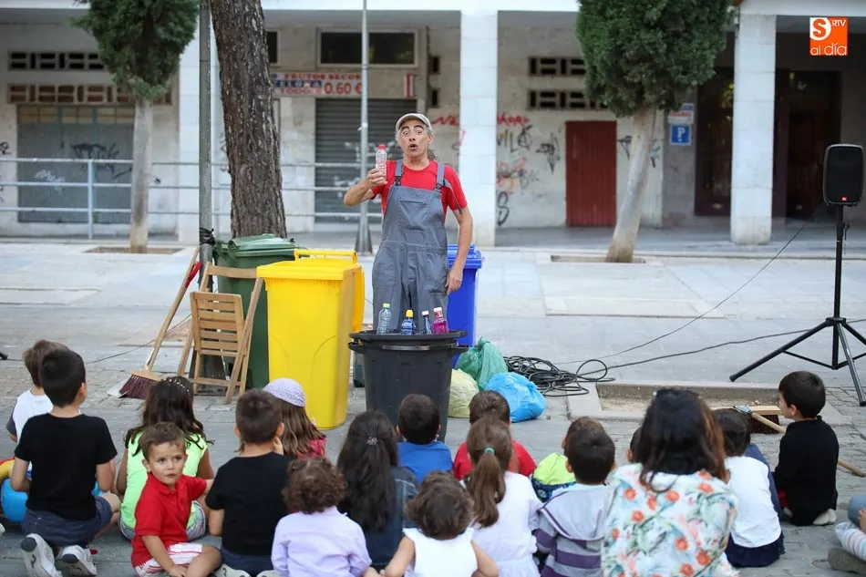 Foto 4 - Josetxu Mor&aacute;n lleva sus cuentos teatralizados a la Plaza Barcelona