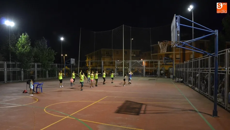 Foto 5 - Las Canteras da arranque a sus fiestas con una tarde-noche muy movida  