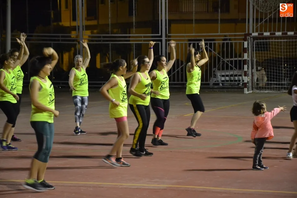 Foto 7 - Las Canteras da arranque a sus fiestas con una tarde-noche muy movida  