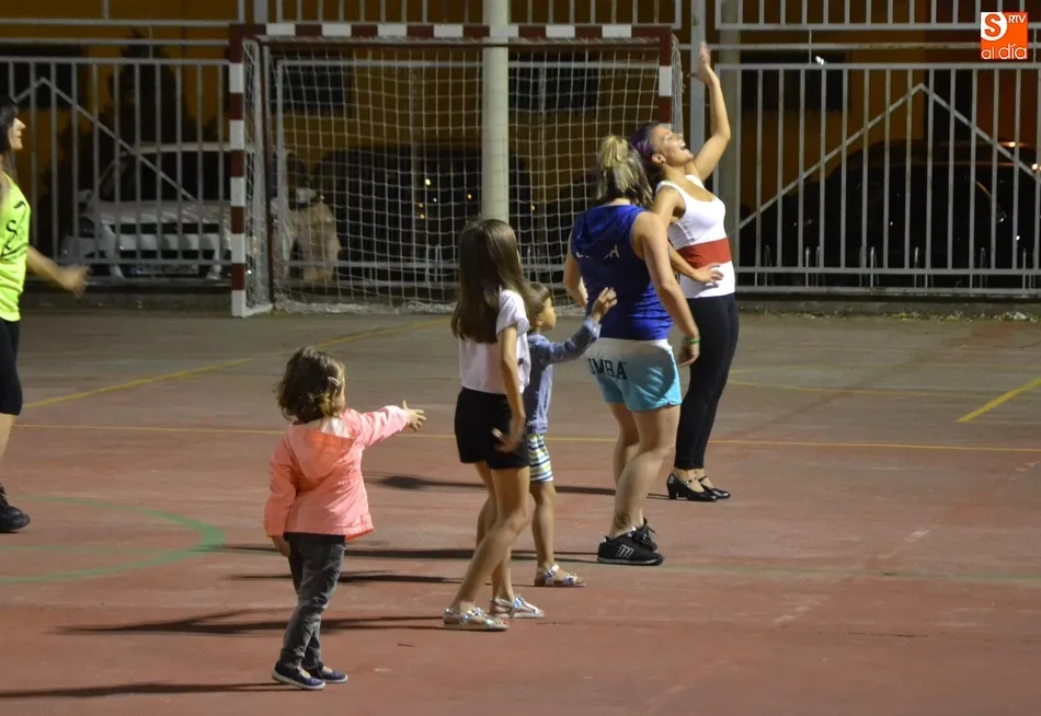 Foto 6 - Las Canteras da arranque a sus fiestas con una tarde-noche muy movida  
