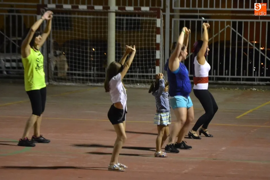 Foto 2 - Las Canteras da arranque a sus fiestas con una tarde-noche muy movida  