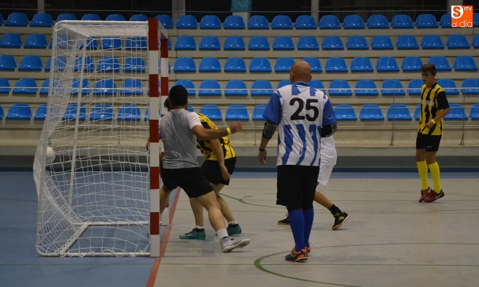 Foto 10 - Buena asistencia de p&uacute;blico a la igualada jornada inaugural del 2&ordm; Torneo 48 Horas del III...