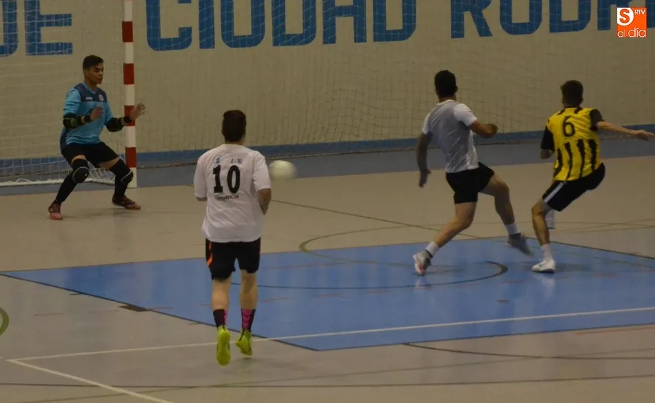 Foto 8 - Buena asistencia de p&uacute;blico a la igualada jornada inaugural del 2&ordm; Torneo 48 Horas del III...