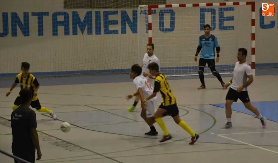 Foto 6 - Buena asistencia de p&uacute;blico a la igualada jornada inaugural del 2&ordm; Torneo 48 Horas del III...