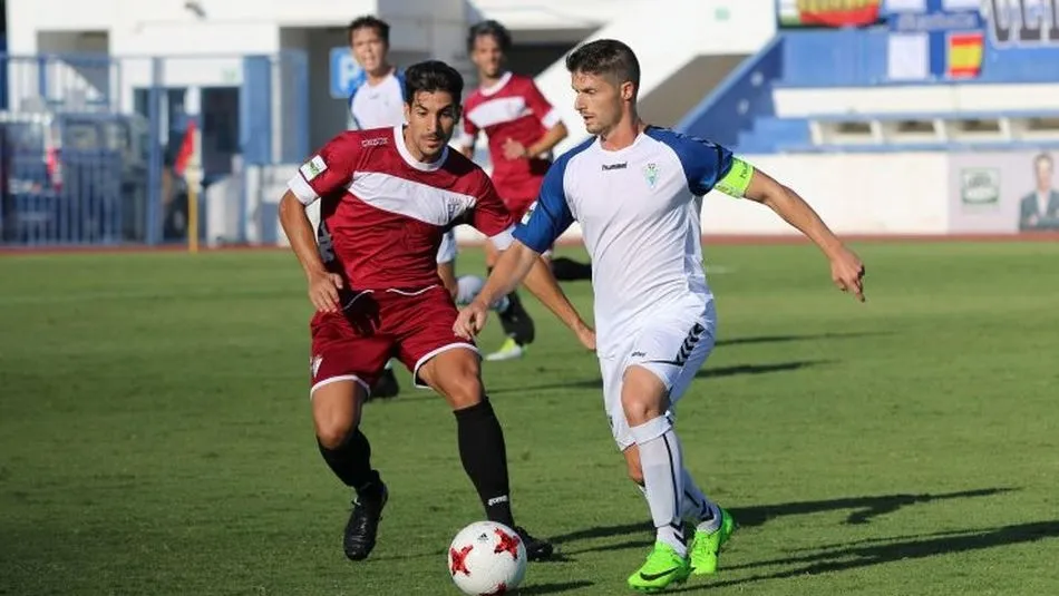 El centrocampista madrileño Carlos Indiano ya es judor del Salmantino UDS