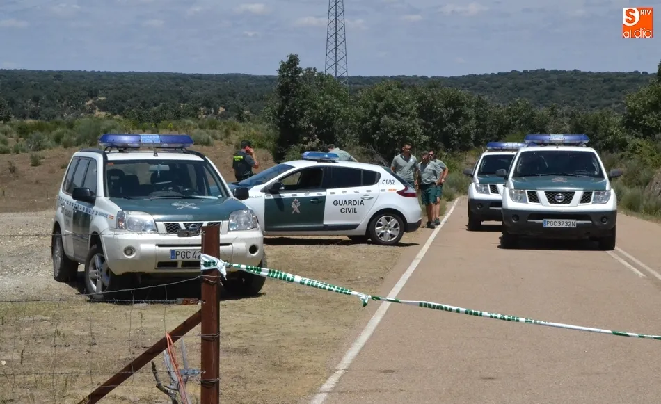 Efectivos de la Guardia Civil desplazados al lugar en la mañana del sábado