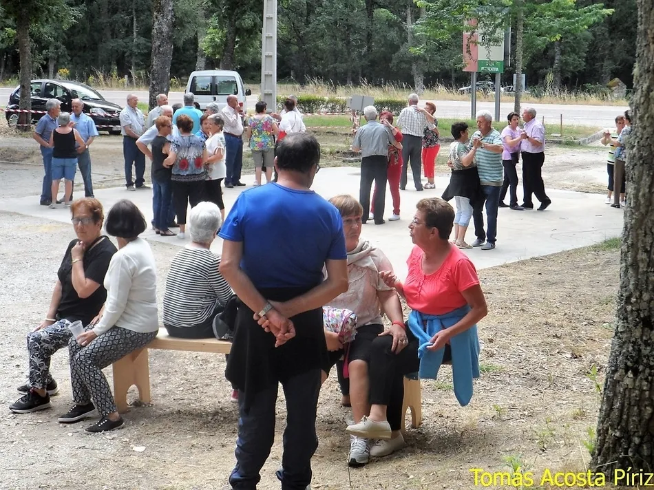 Foto 11 - Las asociaciones de jubilados de El Rebollar celebran una convivencia en Riofr&iacute;o  