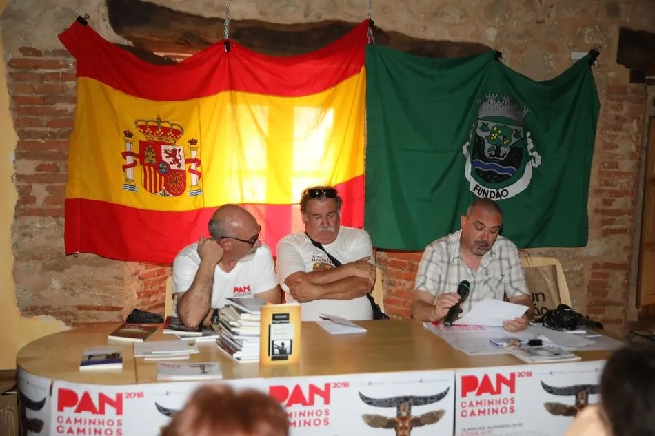 Foto 5 - Interesante recital po&eacute;tico en Morille con motivo del PAN
