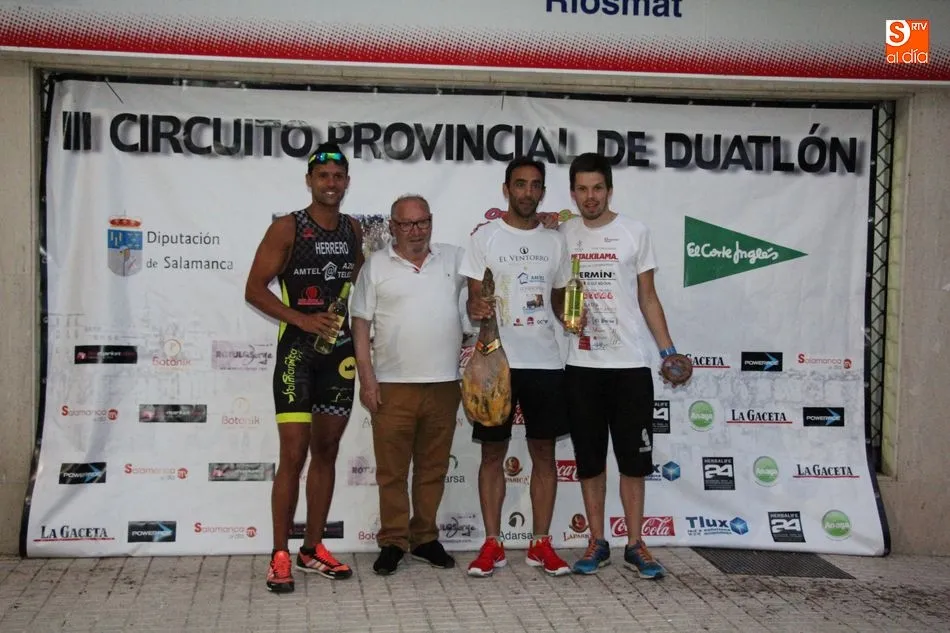 Foto 5 - Carlos Rodr&iacute;guez y Sonia S&aacute;nchez, vencedores de la III Duatl&oacute;n de Vitigudino  