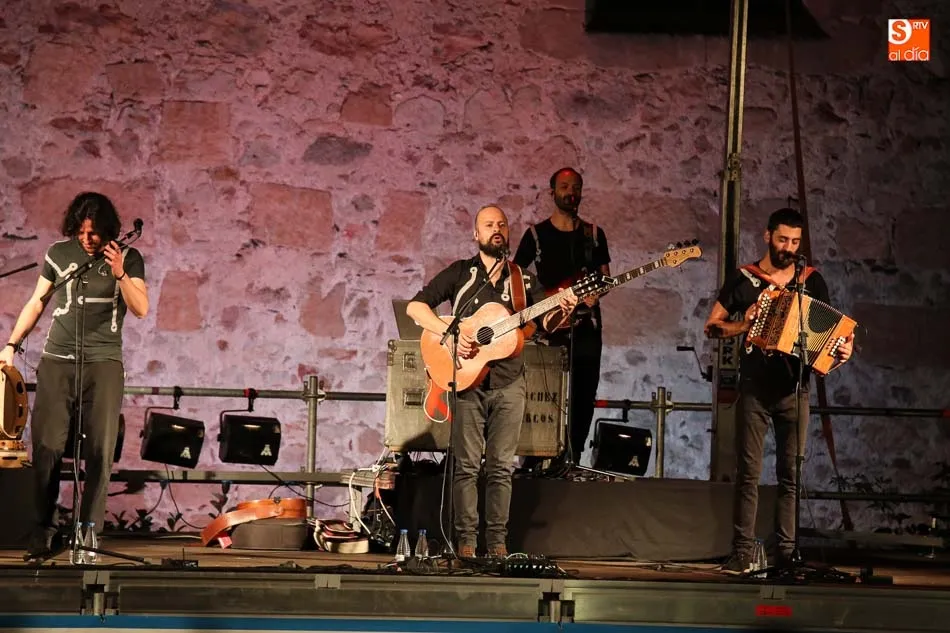 Foto 5 - Kal&aacute;scima lleva su particular concepto musical a los Jardines de Santo Domingo    &nbsp;  
