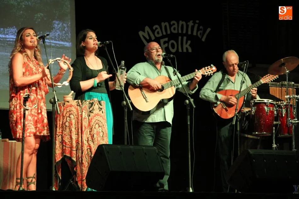 Foto 5 - Manantial Folk pone el acento tradicional a las Noches de Cultura en Vitigudino  
