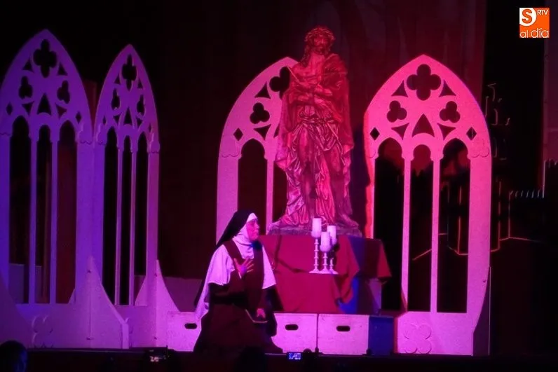 Foto 4 - El grupo ARAL presenta el gran musical de Teresa de Jes&uacute;s    &nbsp;  