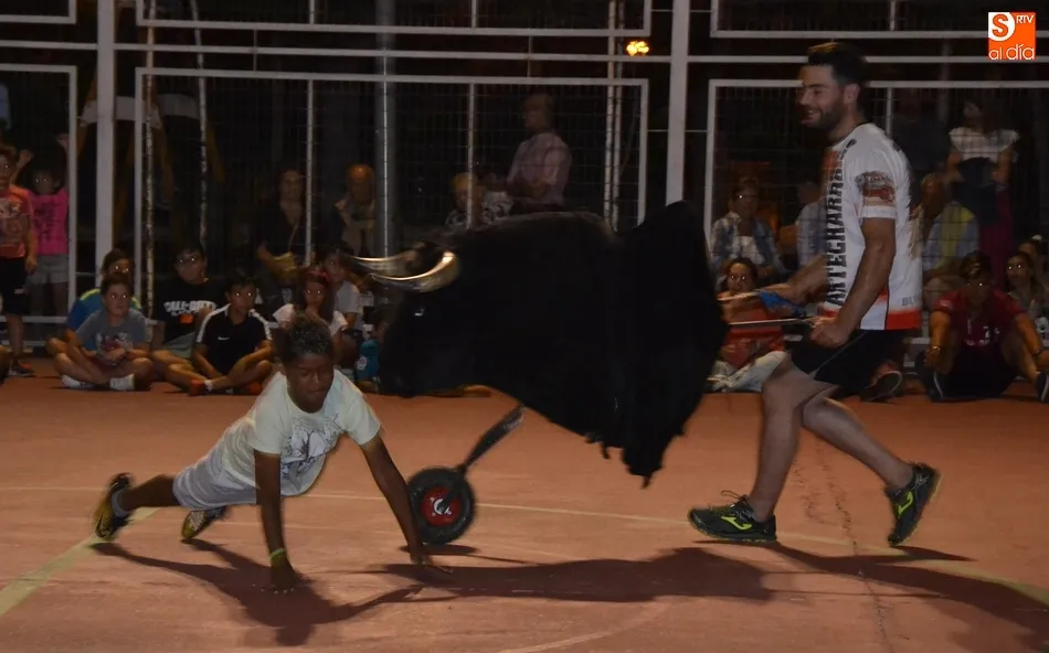 Gran asistencia a la cita taurina veraniega de Las Canteras, que hasta tuvo un toque internacional  