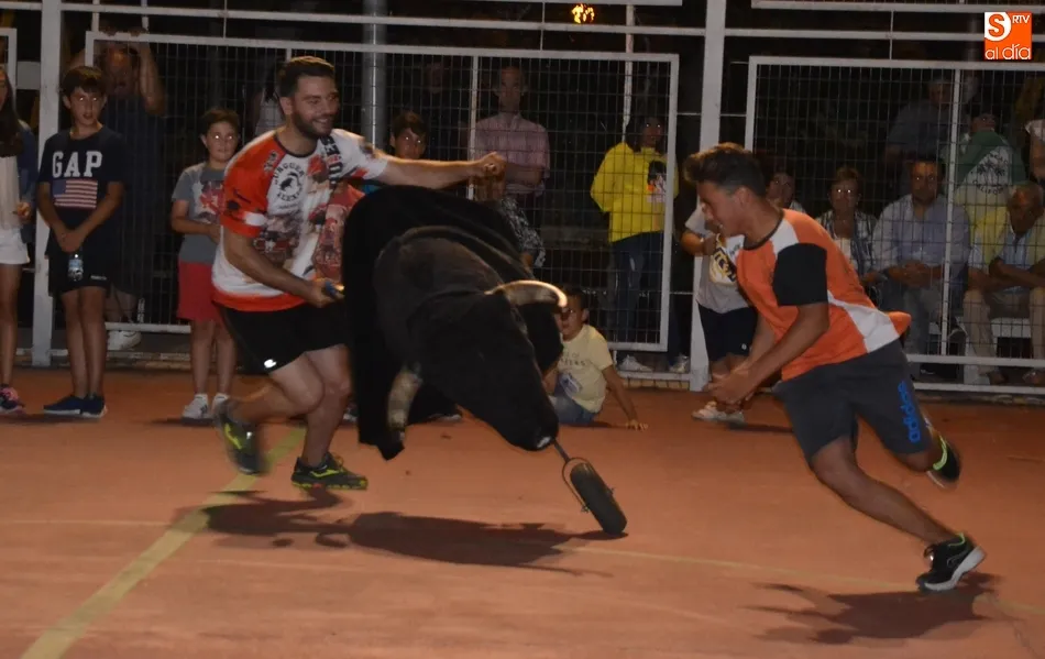 Foto 5 - Gran asistencia a la cita taurina veraniega de Las Canteras, que hasta tuvo un toque internacional  